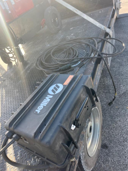 2021 MILLER ELECTRIC SUITCASE 12RC