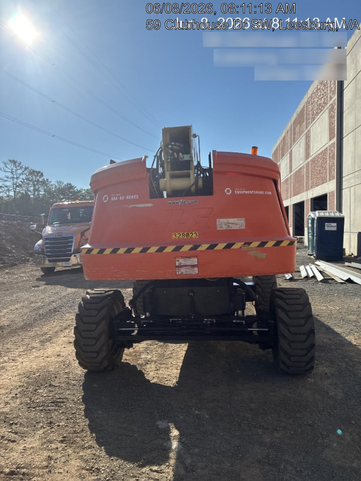 2023 JLG 660SJ