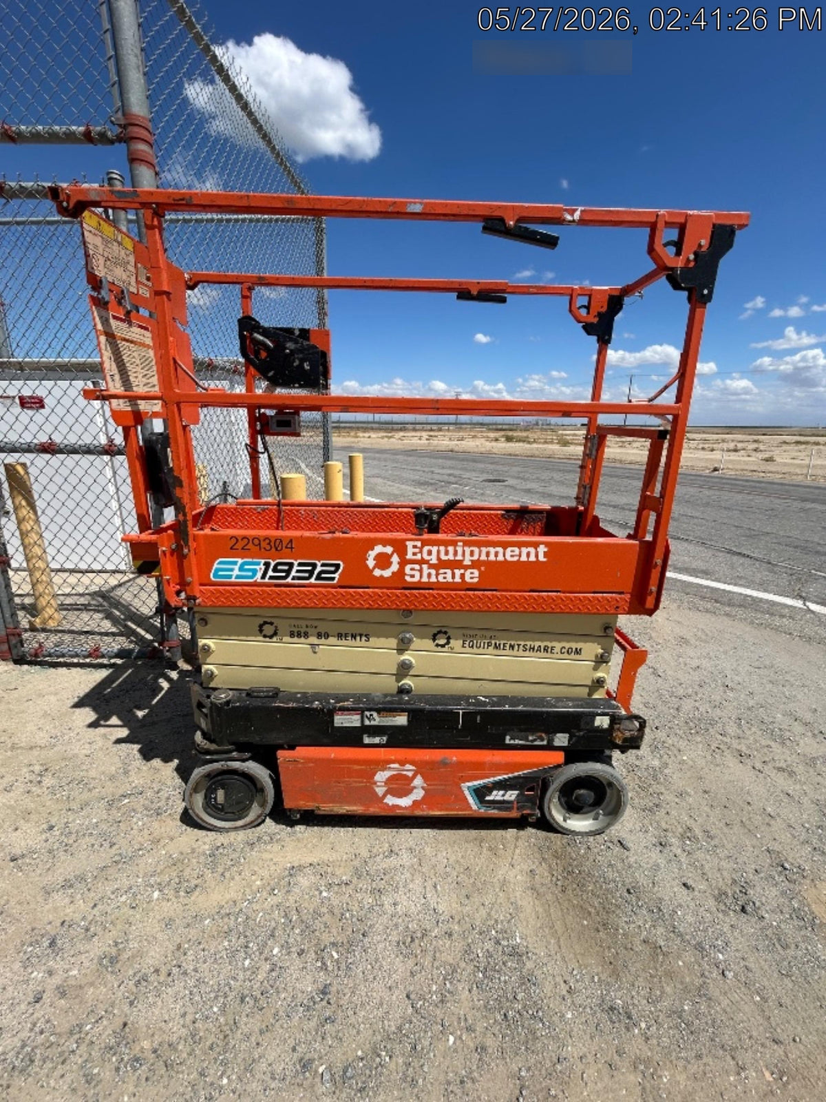 2022 JLG ES1932