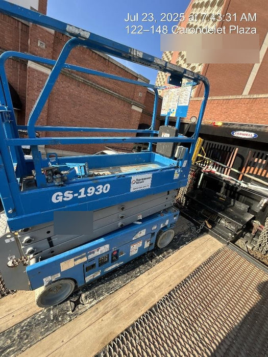 2020 Genie GS-1930 Solid Non Marking Tires, Beacon, Folding rails with half height swing gate