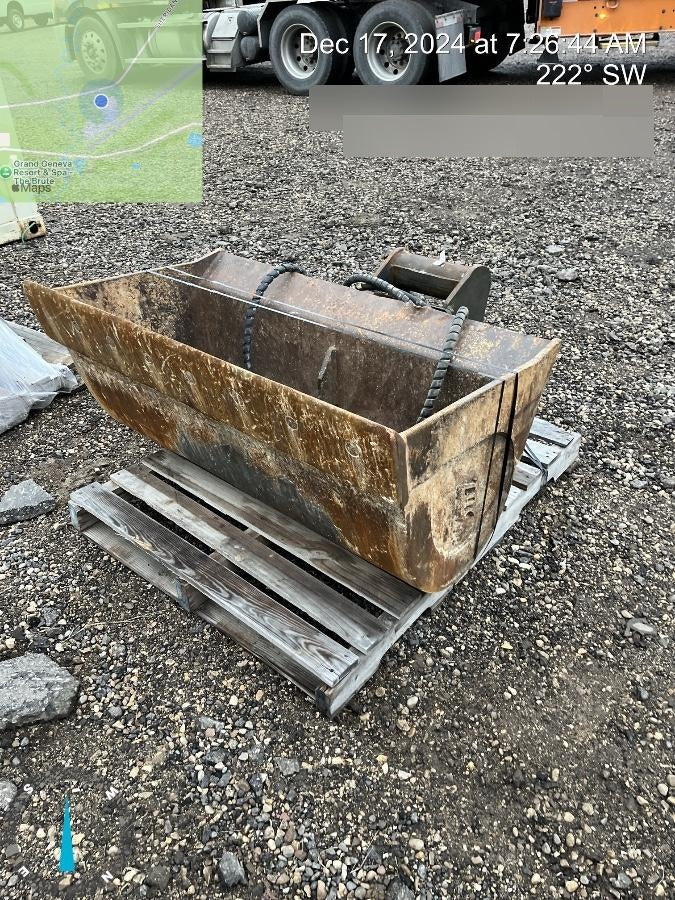 2023 GEITH 48" Grading Swivel Bucket