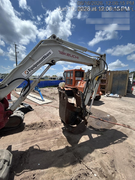 2019 Takeuchi TB260 Canopy, Standard Blade, Auxiliary hydraulics Manual QC, Hydraulic thumb, 12" ,18", 24" Bucket