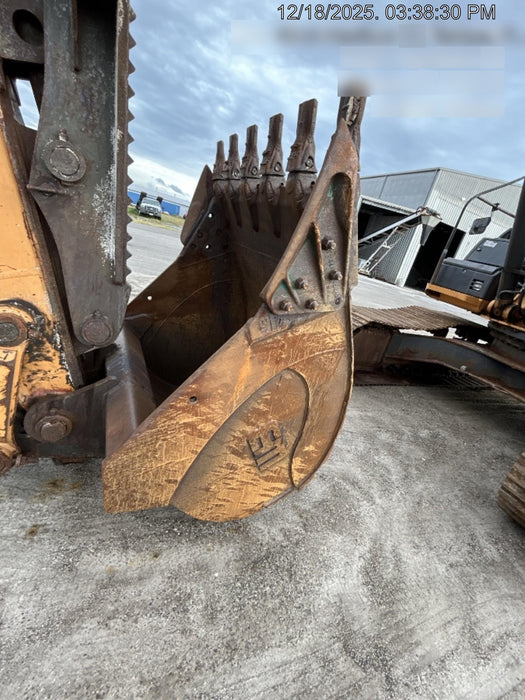 2016 Case CX300D CAB A/C, 12' ARM, STEEL TRACKS, THUMB