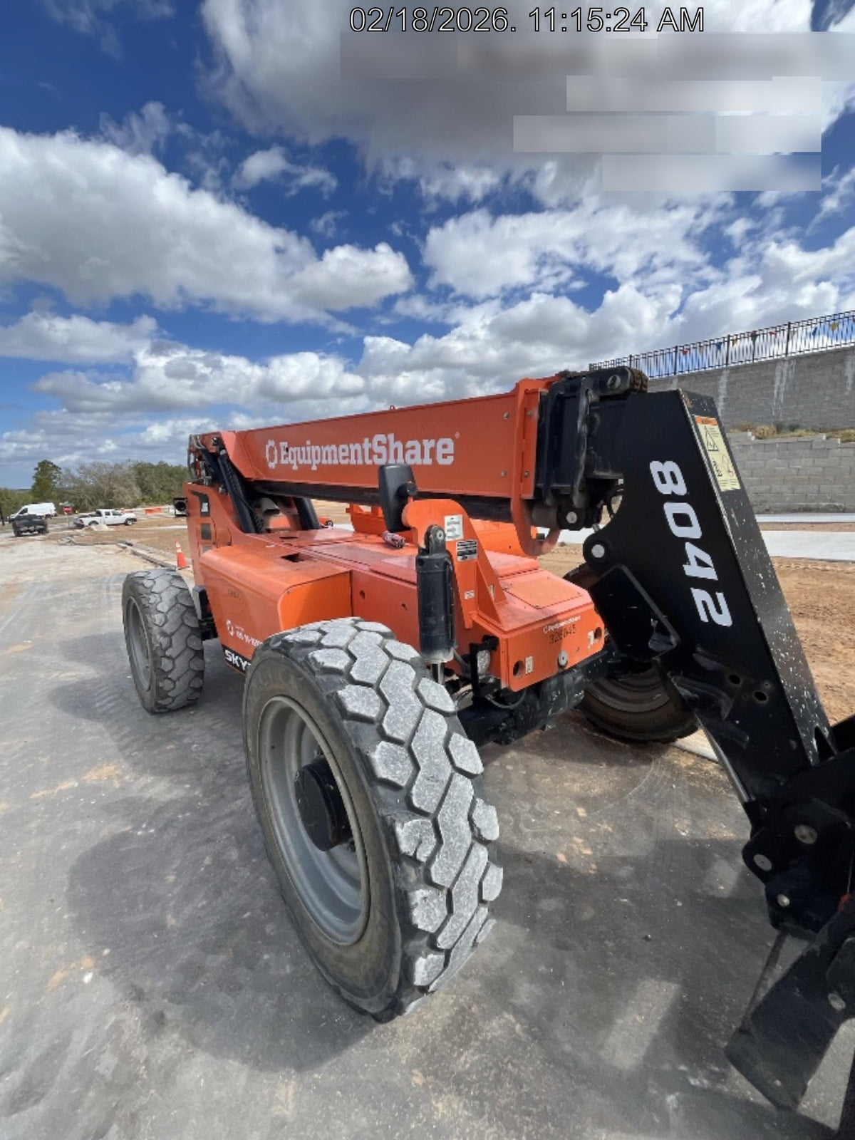 2023 SKYTRAK 8042