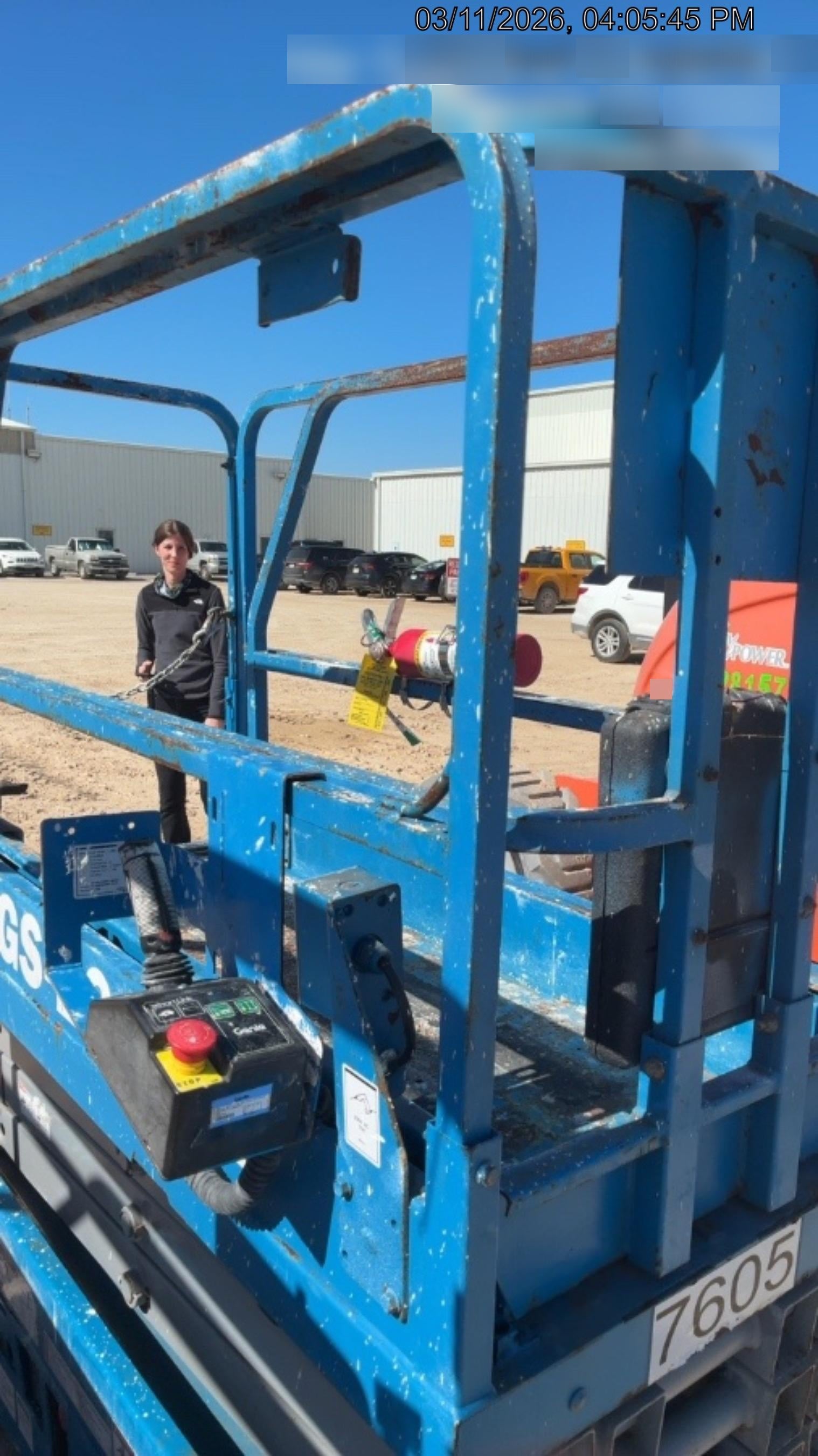 2017 Genie GS-1930 Genie GS-1930 Lift w/Fixed Rail and Chain Entry