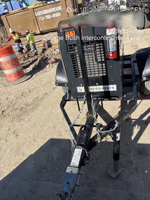 2019 Lincoln Electric Vantage 322 Welder Ready-Pak 3, Two wheel trailer, Fender and Light kit, Cable Rack
