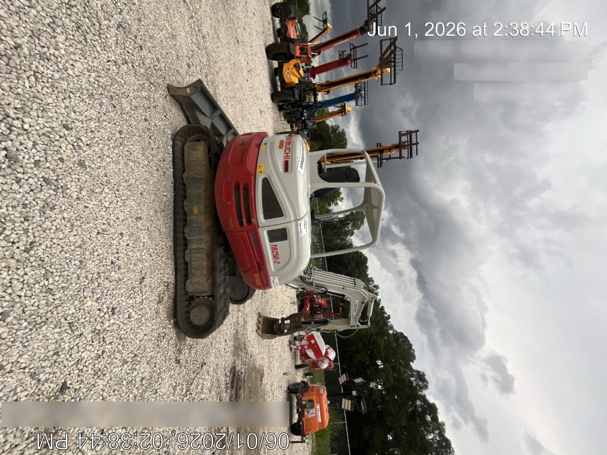 2024 TAKEUCHI TB250-2R