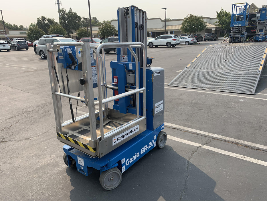 2021 GENIE GR-20