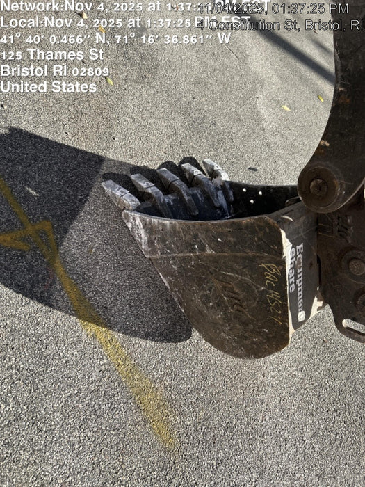 2025 TAKEUCHI 24" Bucket Takeuchi