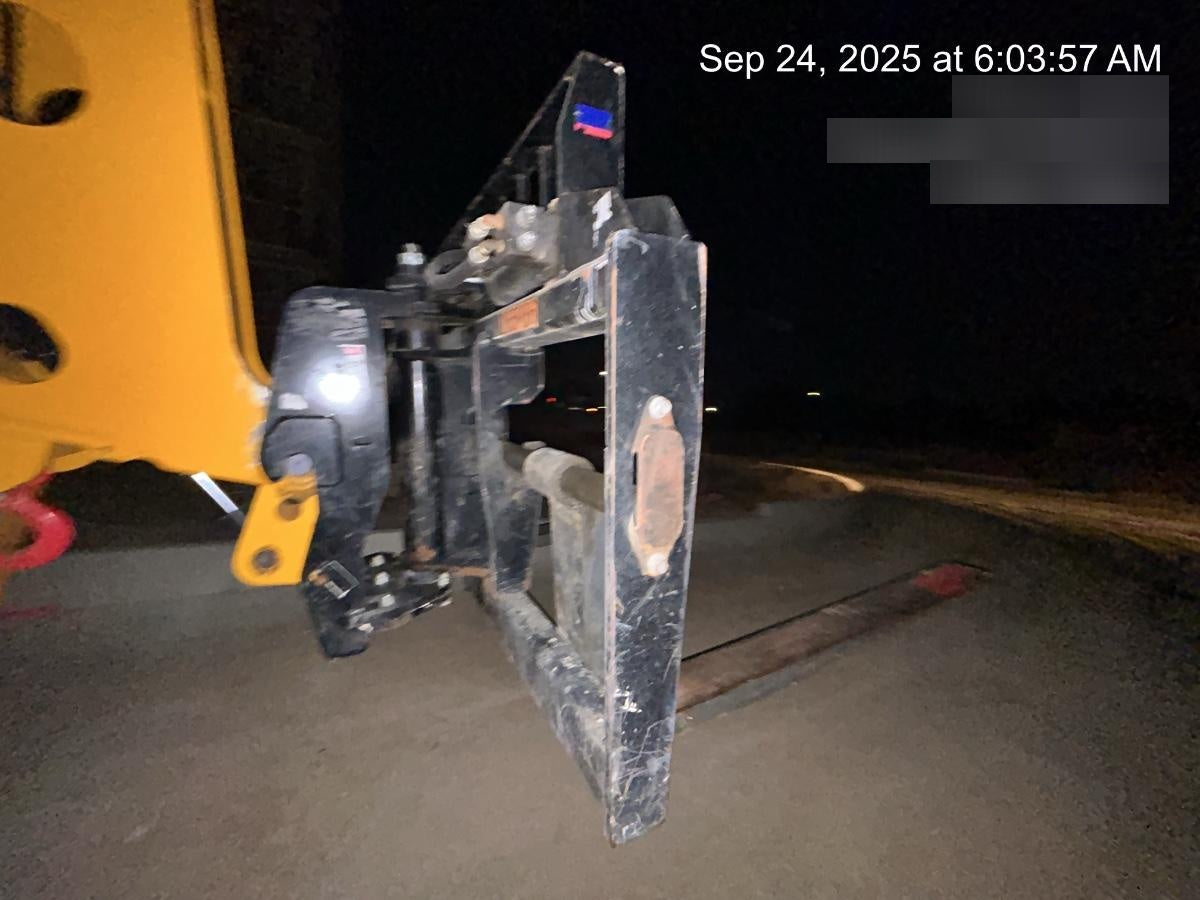 2022 JCB 332/E5286