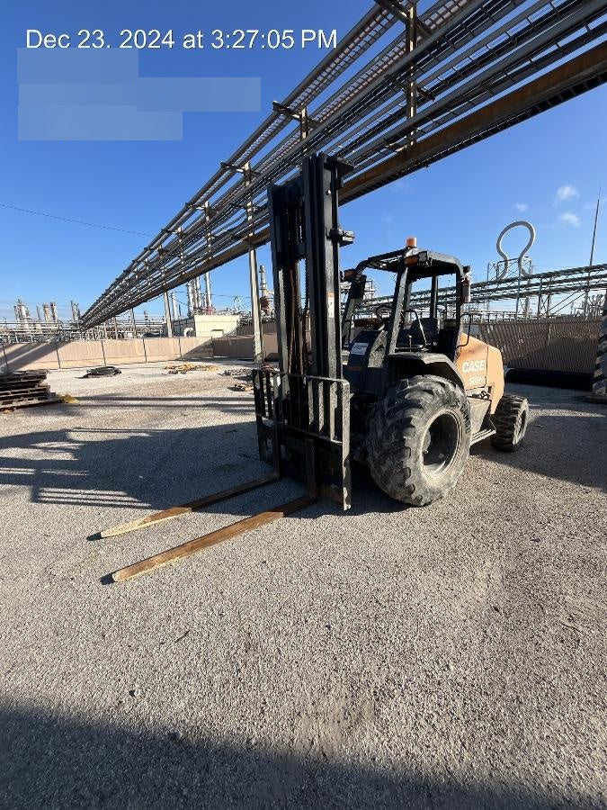 2023 CASE 588H