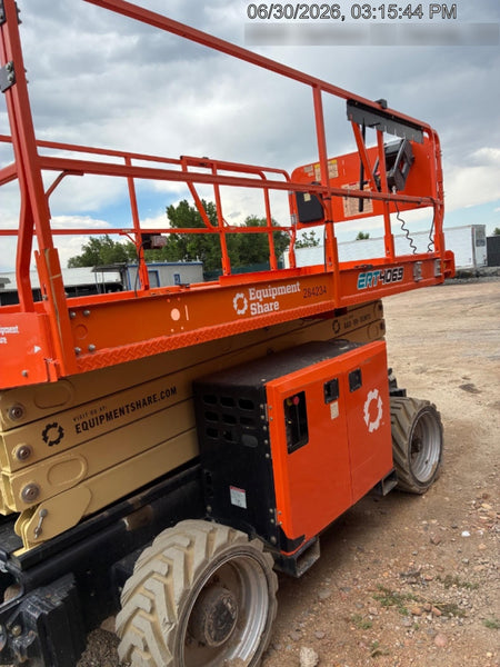 2022 JLG ERT4069