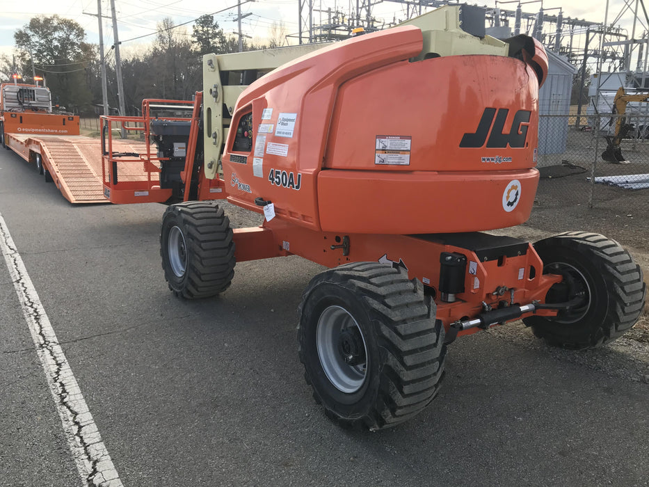 2019 JLG 450AJ