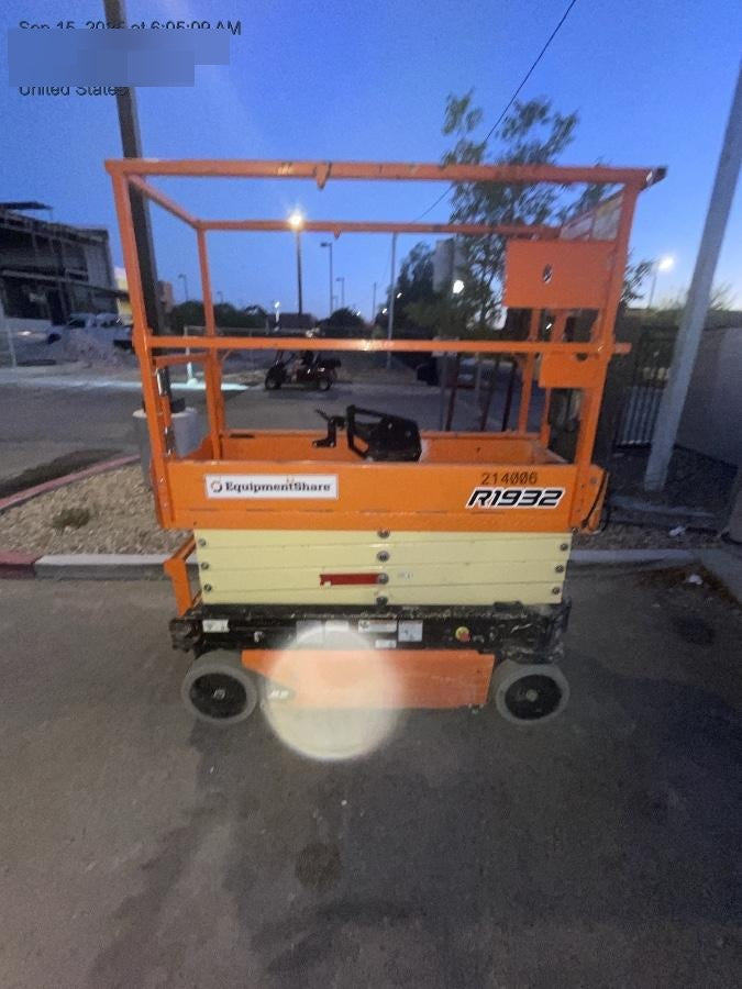 2022 JLG R1932