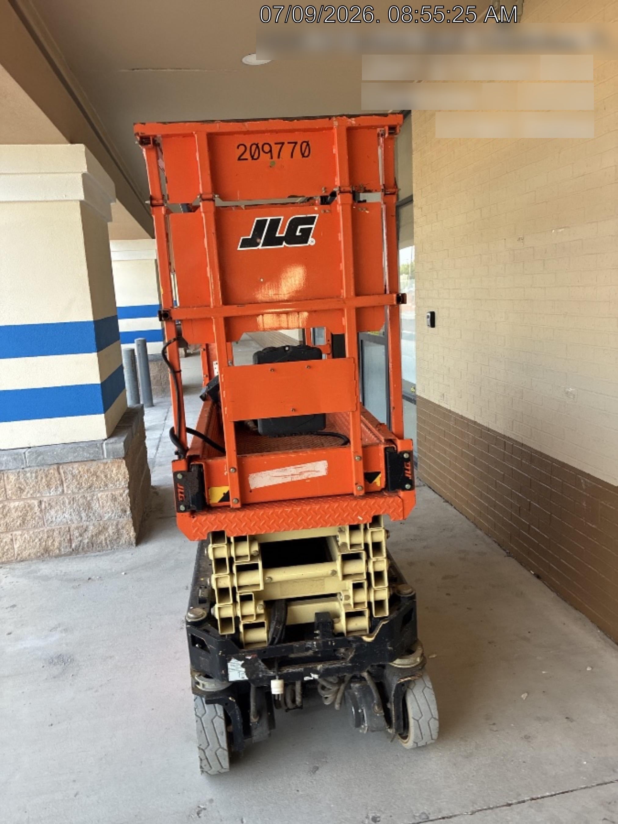 2022 JLG ES1932