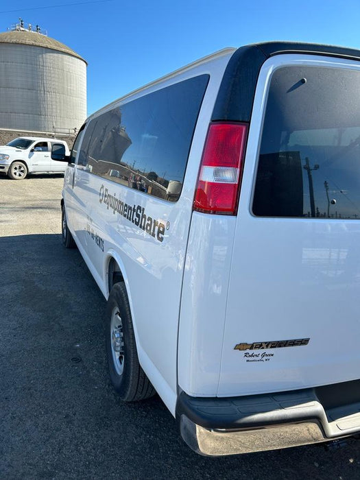 2025 CHEVROLET Express Van - Rental