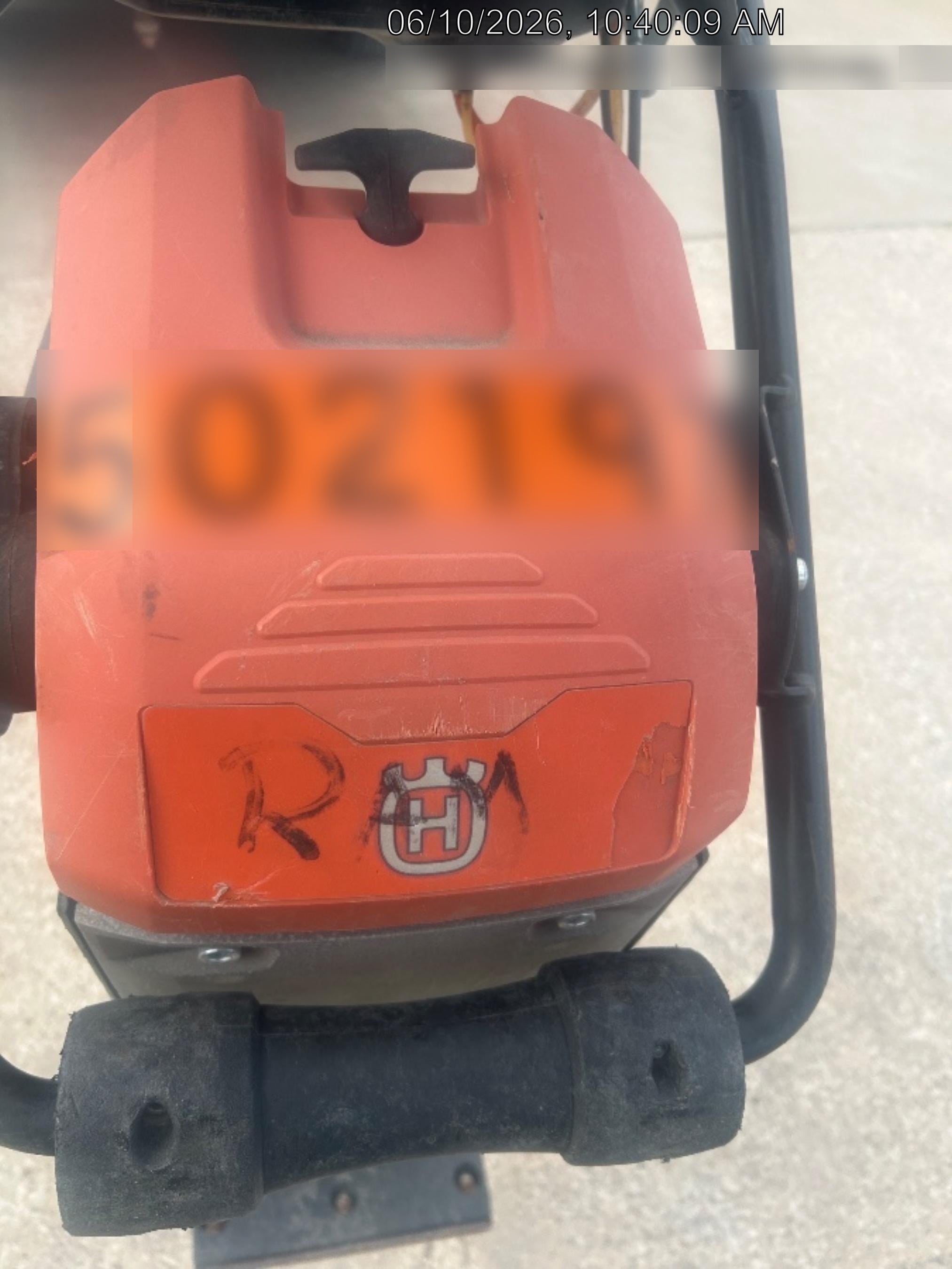 2025 HUSQVARNA LT6005