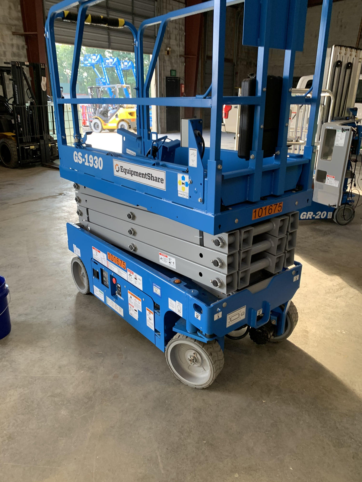 2020 Genie GS-1930 Fixed rails with chain entry gate - Pre A92.20