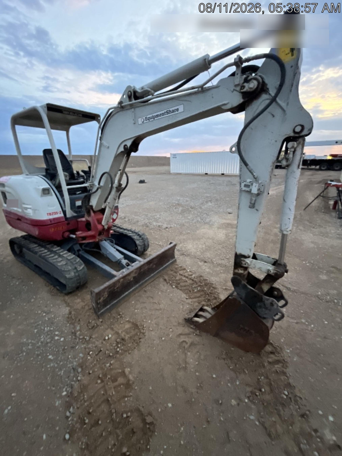 2021 TAKEUCHI TB235-2R