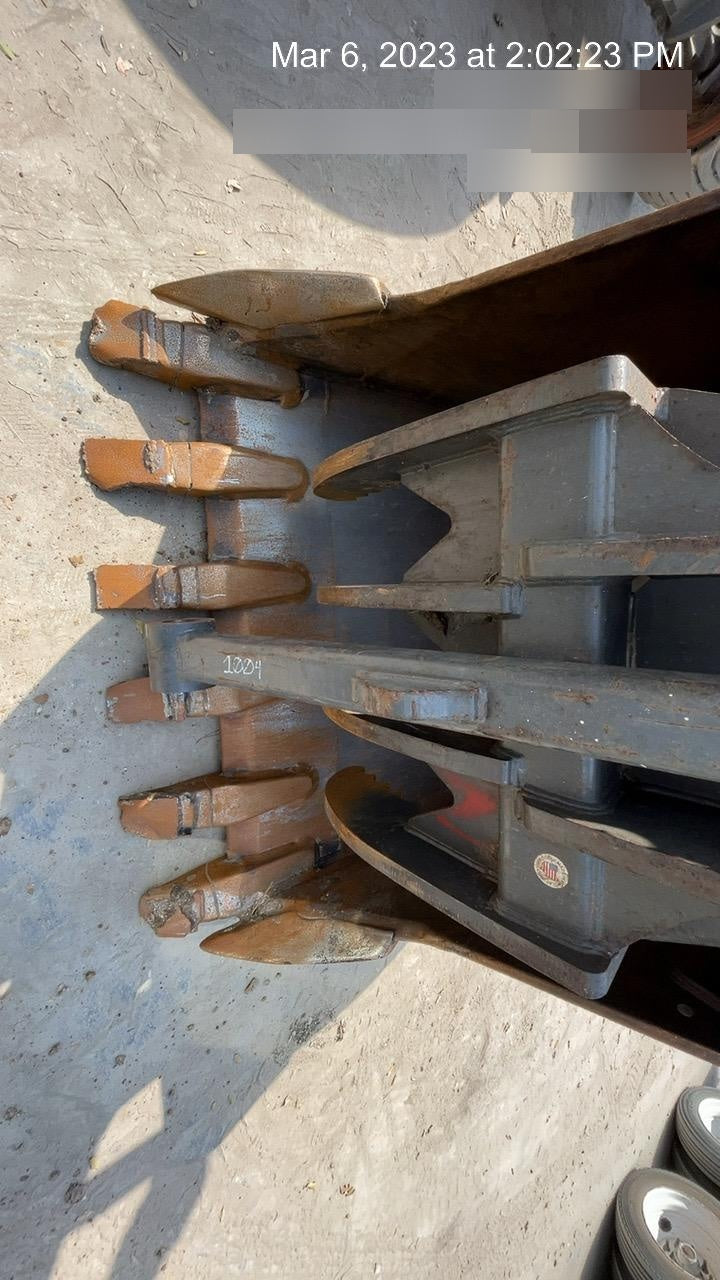 2017 WERK-BRAU 60" Bucket - Werk-Brau