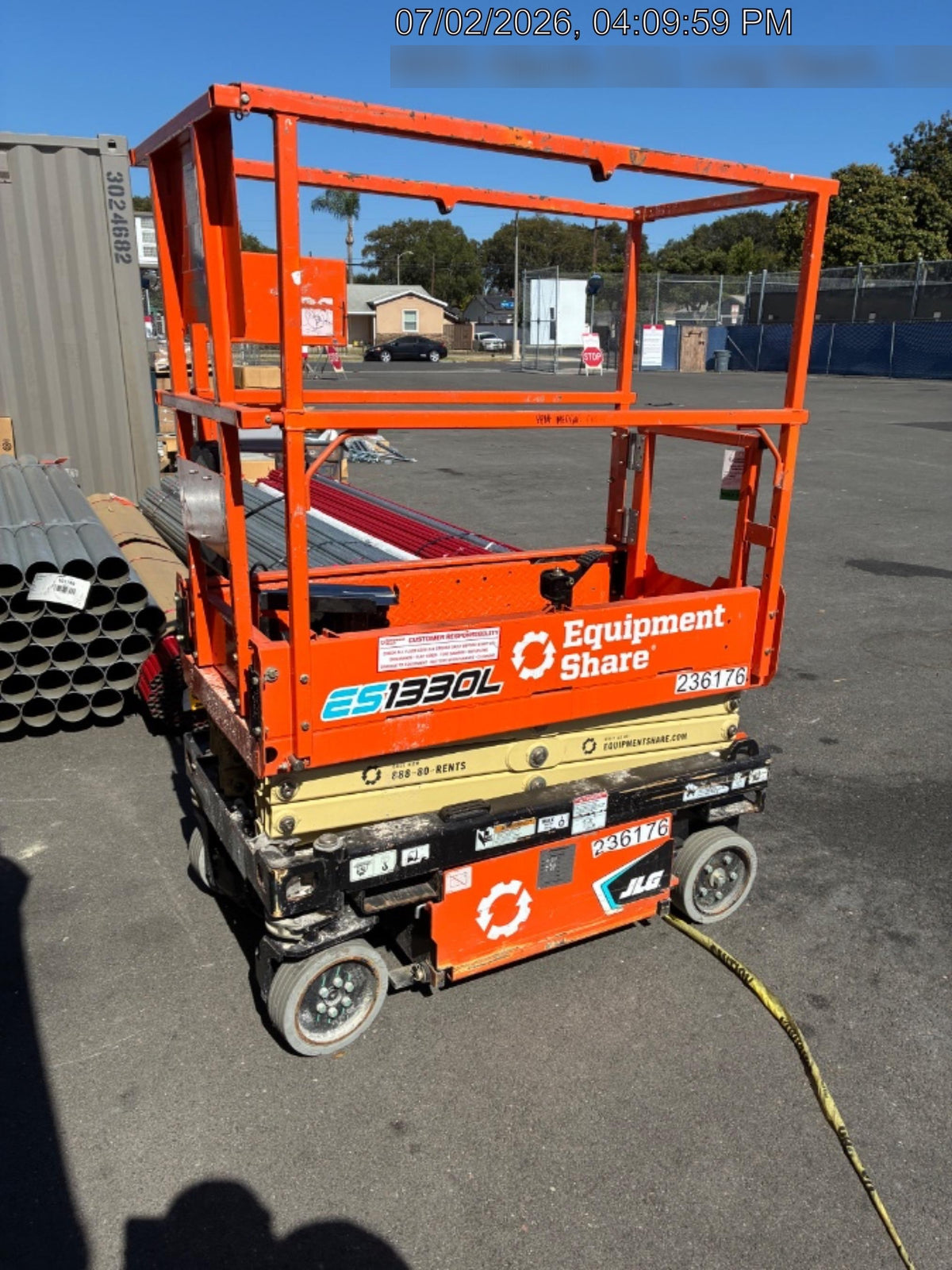 2022 JLG ES1330L