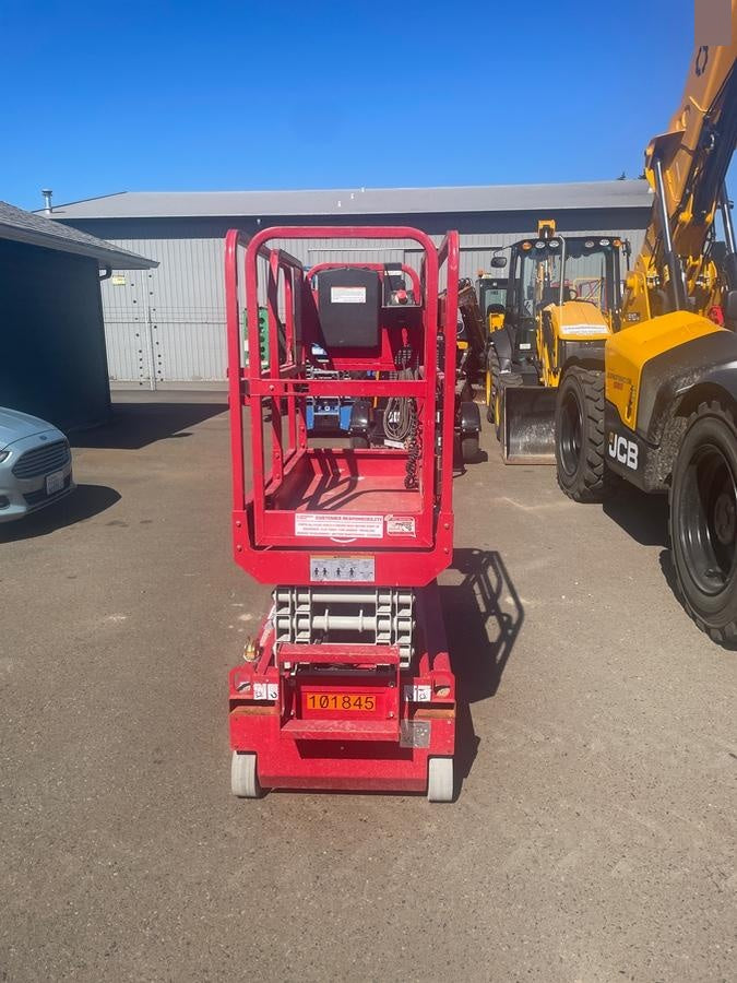 2020 MEC 1330SE Solid NM Tires, Steel Swing out Doors, LCS, Beacon, 900W Invertor