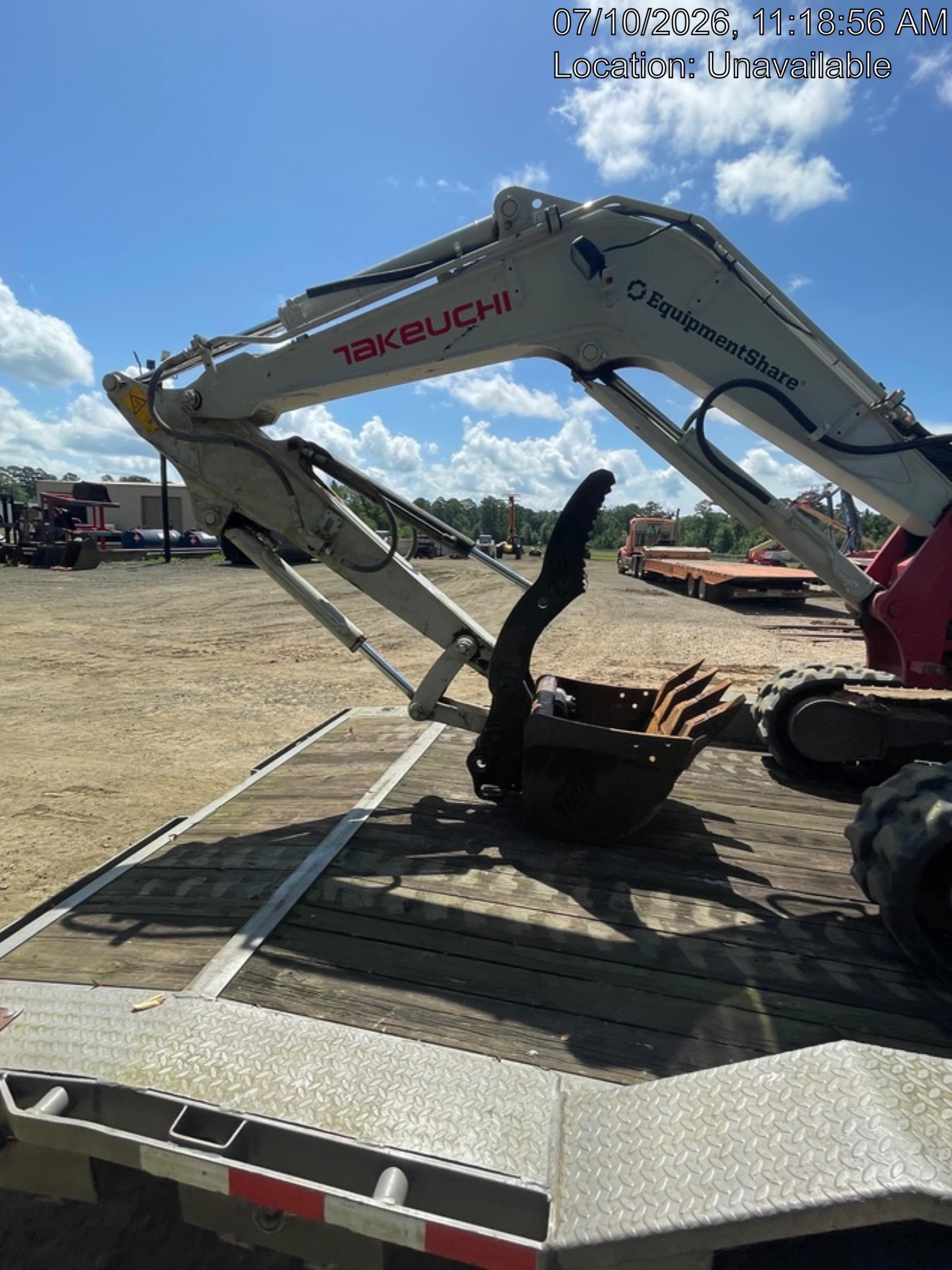 2025 TAKEUCHI TB235-2CR