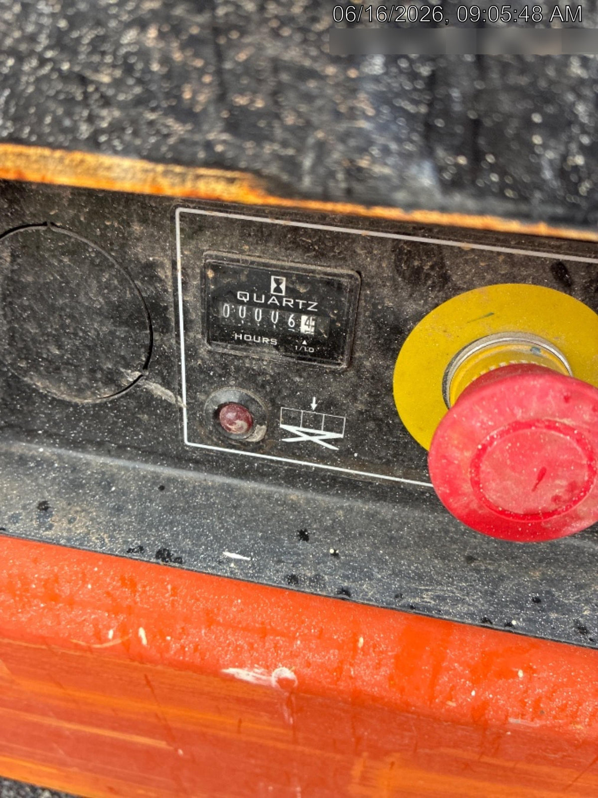 2025 JLG ES1932