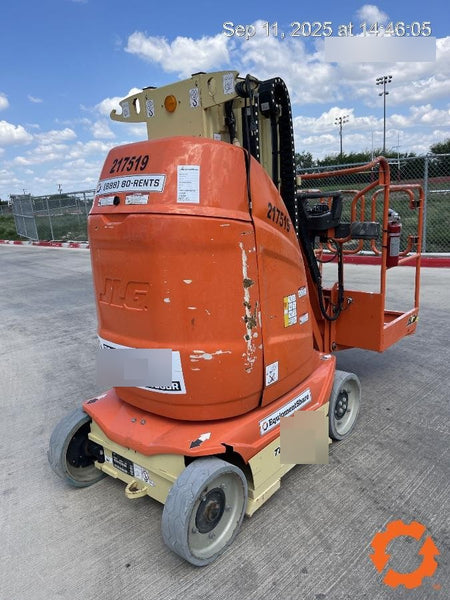 2022 JLG 26E