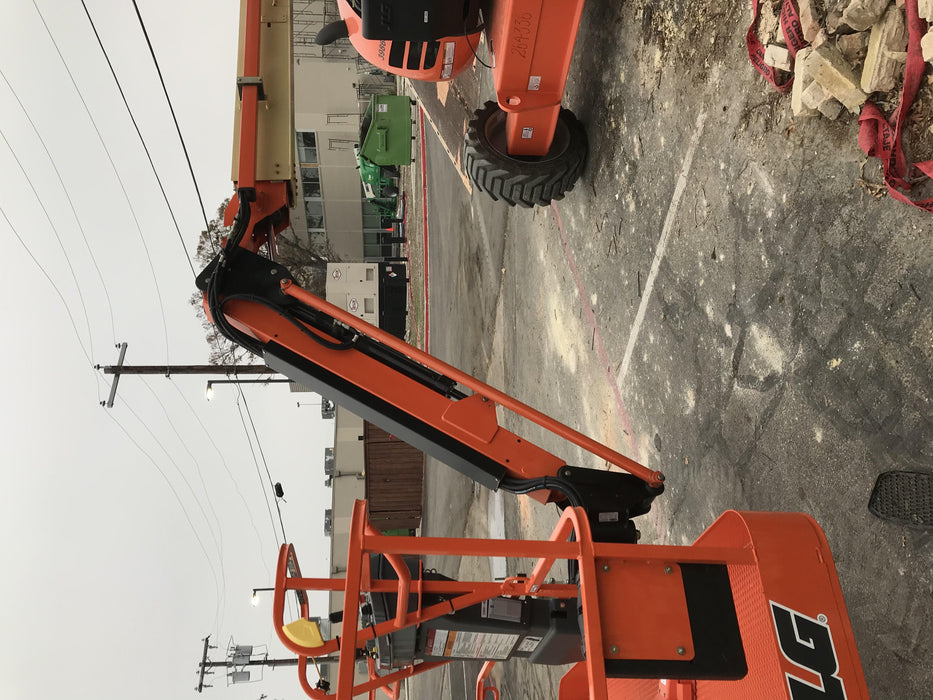 2019 JLG 600AJ