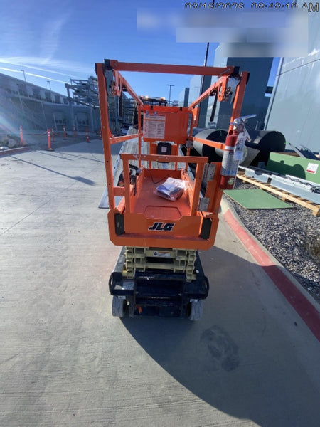 2025 JLG ES1932