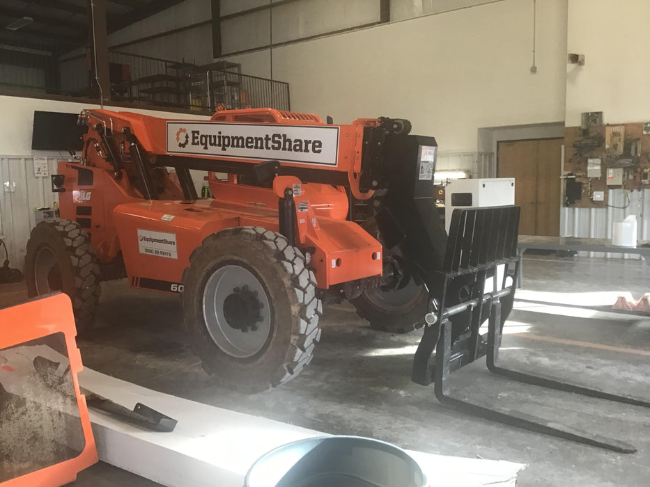 2019 Skytrak 6036 Canopy, Solid Tires, LED Work Lights, Beacon 50" Carriage, 48" Pallet Forks