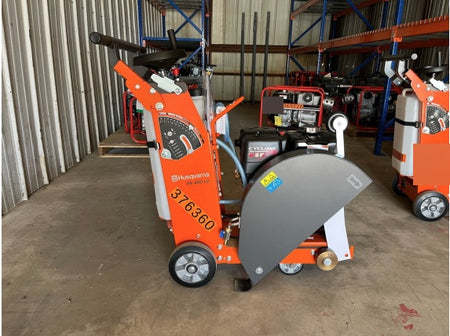 2023 HUSQVARNA FS400