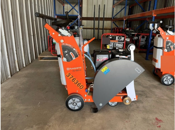 2023 HUSQVARNA FS400