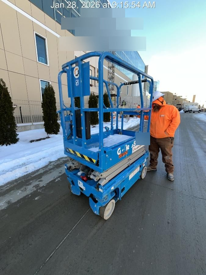 2023 GENIE GS-1432