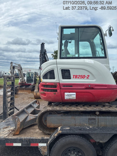 2022 TAKEUCHI TB250-2CR