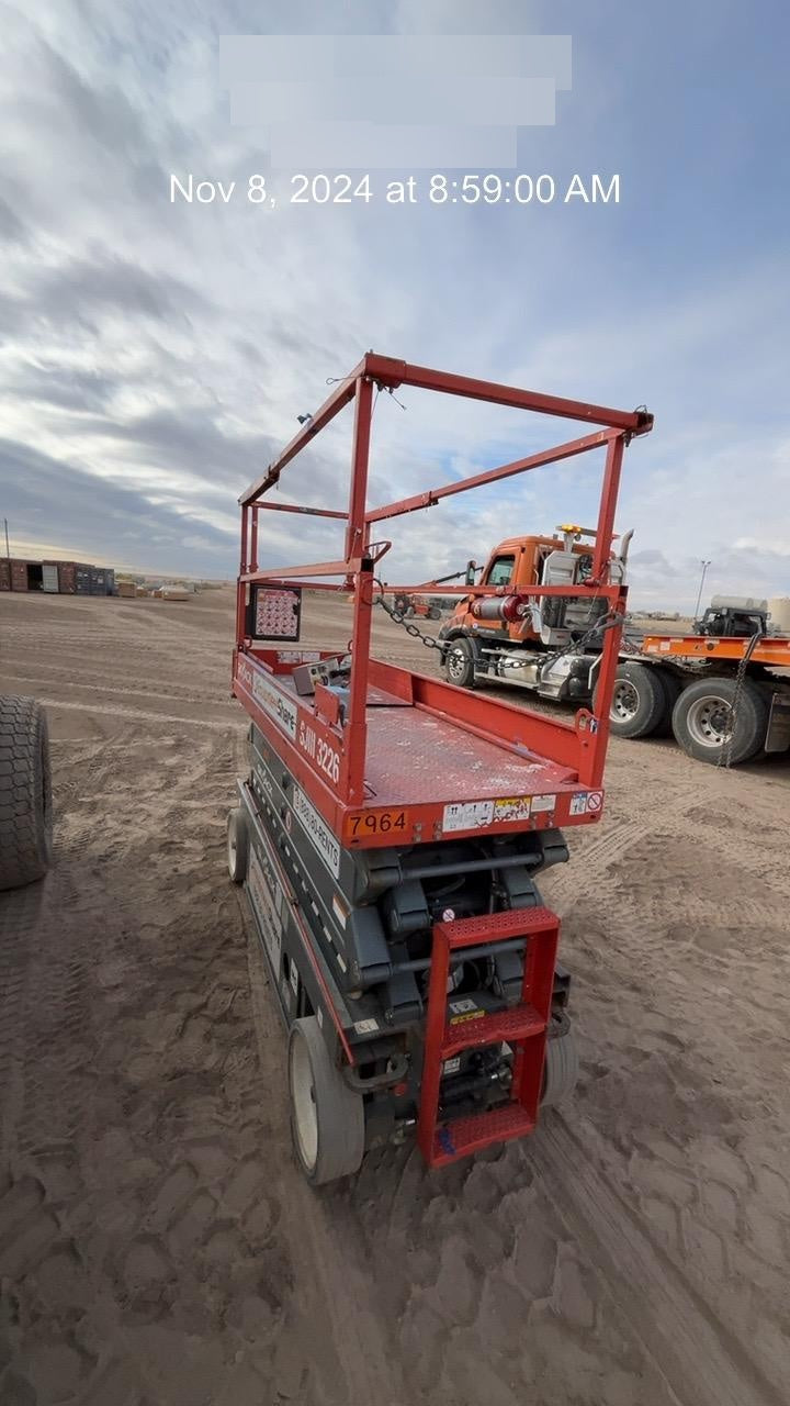2018 Skyjack SJIII-3226 Skyjack SJIII3226 Scissor Lift w/Trojan Batteries