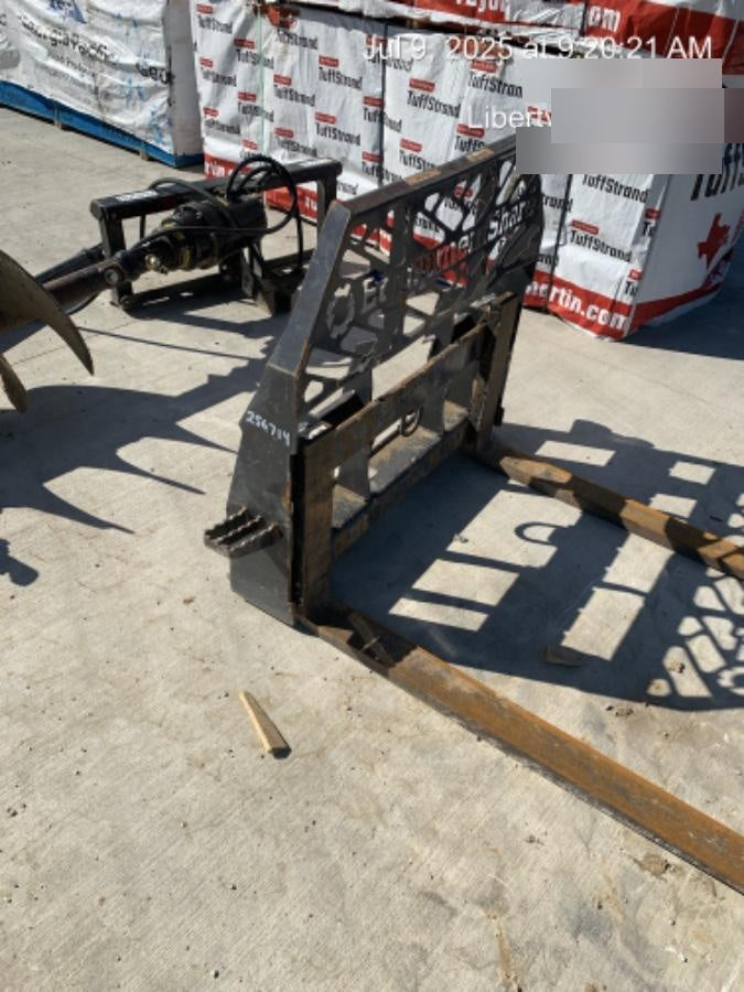 2022 PALADIN 48" Pallet Forks - Paladin