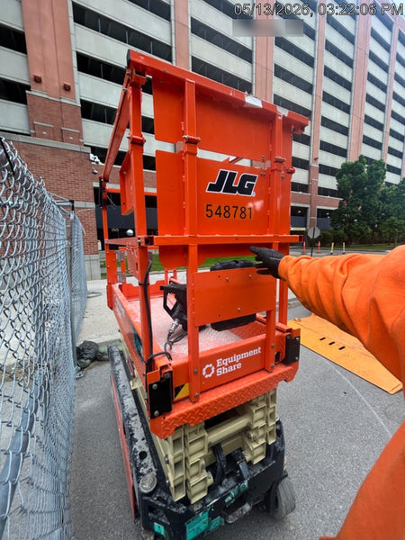 2025 JLG ES1932