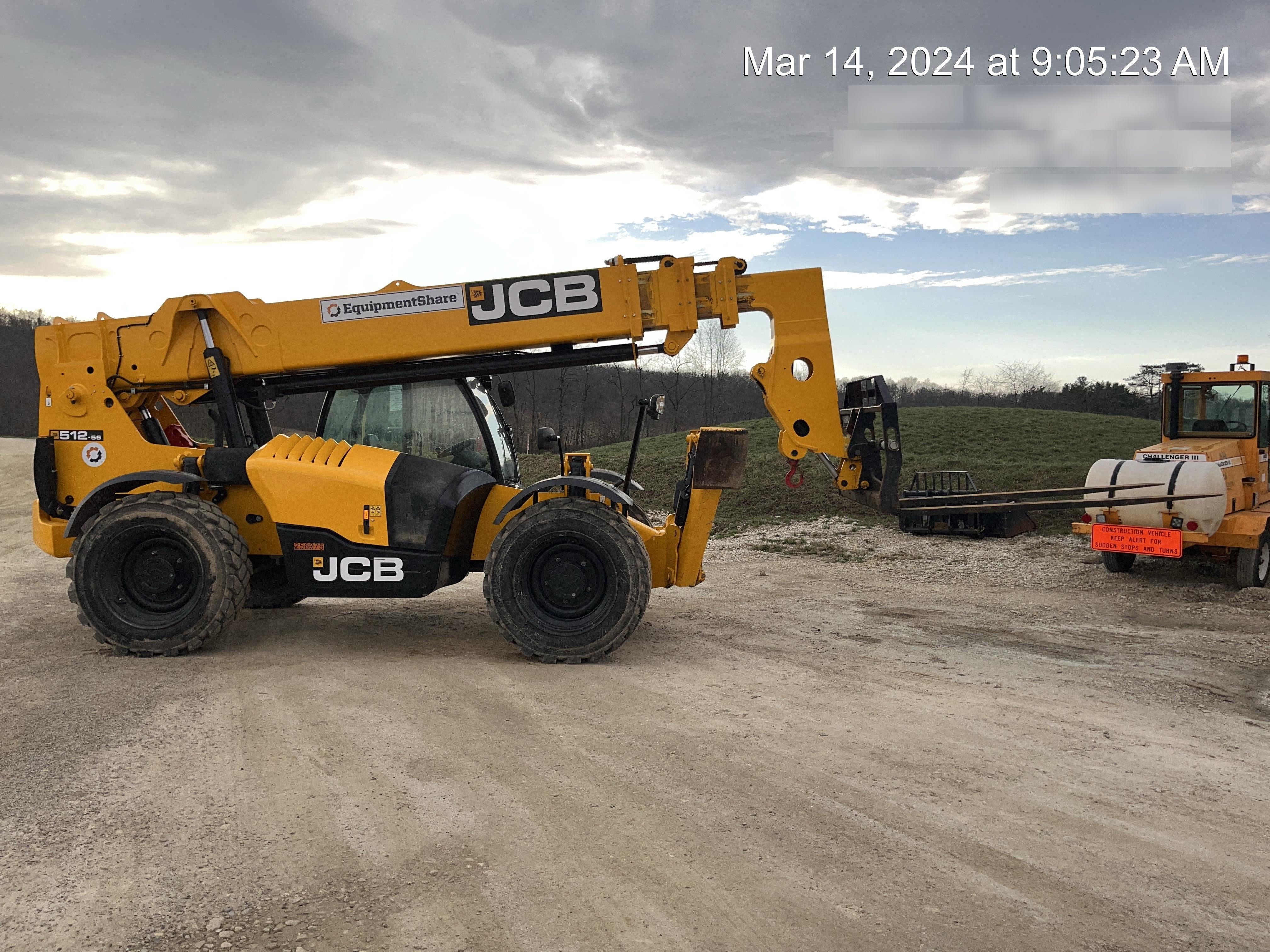 2022 JCB 512-56