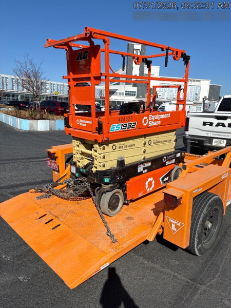 2024 JLG ES1932