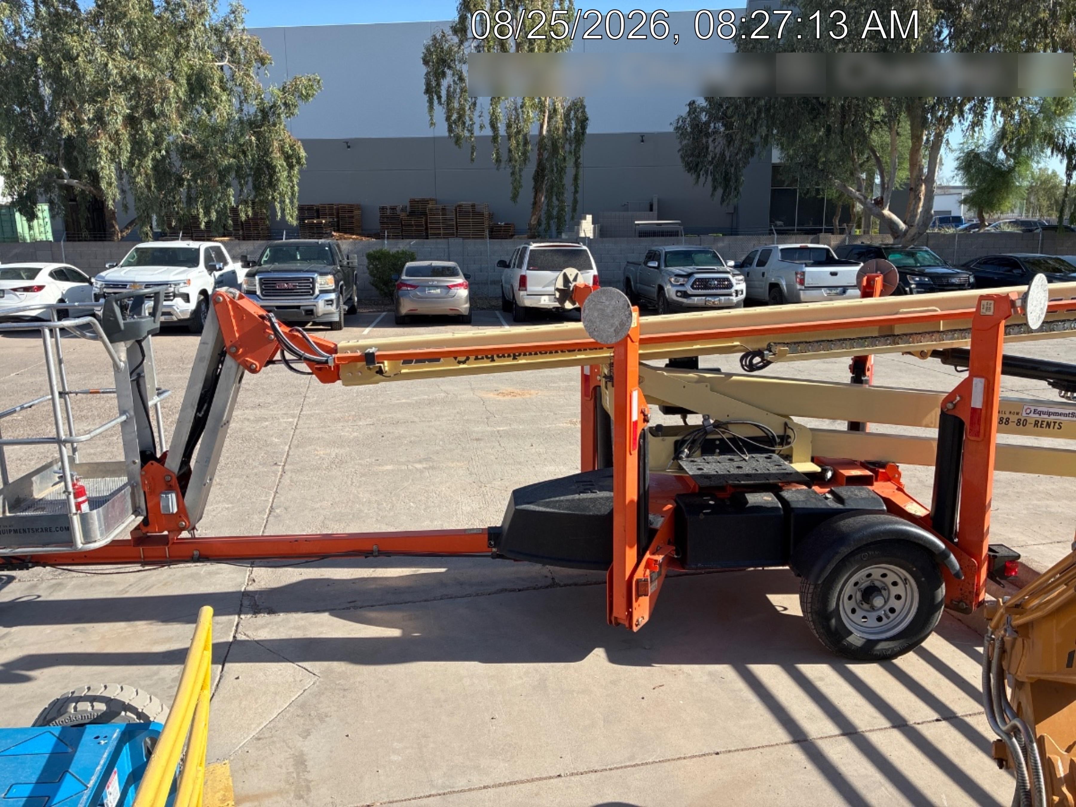 2023 JLG T500J