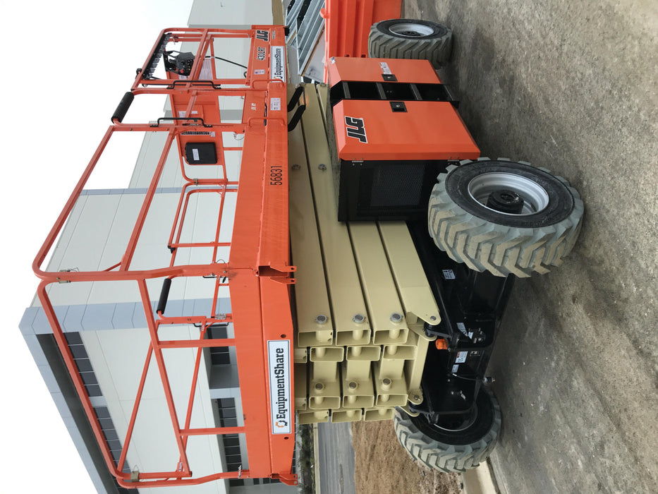 2020 JLG 430LRT
