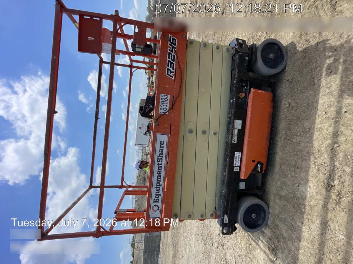 2021 JLG R3246