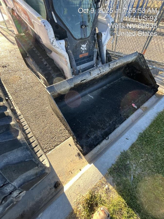 2025 BOBCAT 80" HD Smooth Bucket - Bobcat