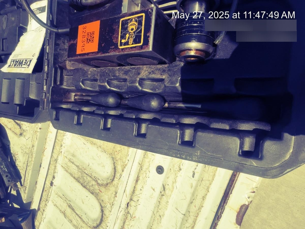 2023 DEWALT DWE1622K