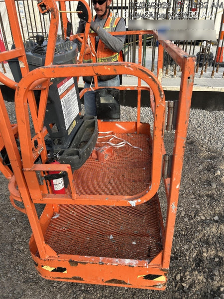 2021 JLG 450AJ