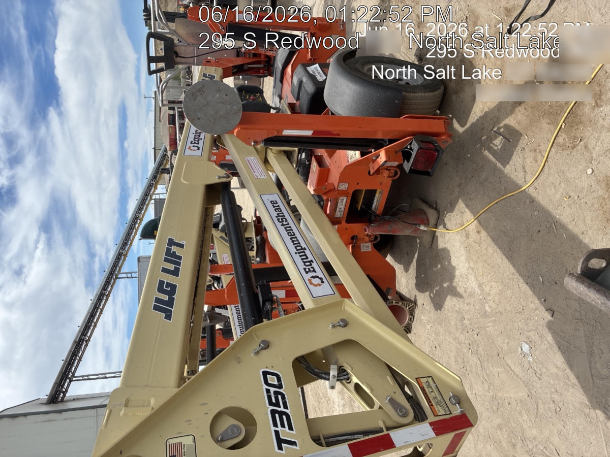 2022 JLG T350