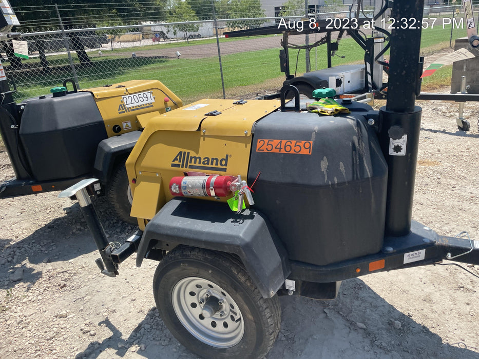 2022 Allmand NLV3GR (4) LED Light Fixture 350W, 23' Vertical Mast, 3kW Prime, Towable, ES Decals, T3