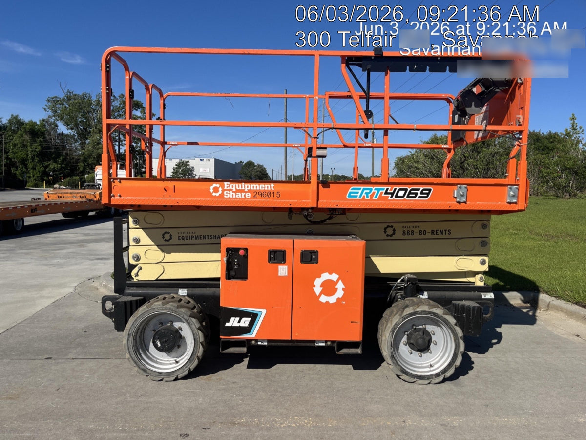 2023 JLG ERT4069